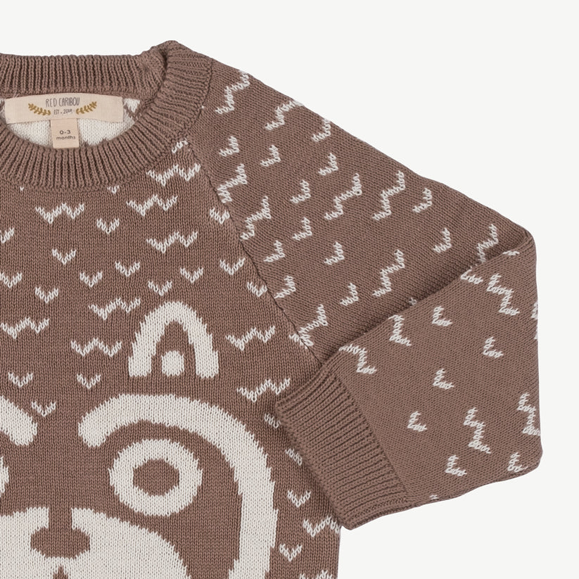 Chompa tejida 'sneaky racoon' light taupe