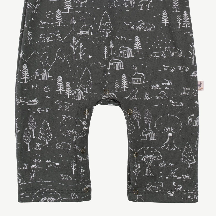 Enterizo con capucha 'the story' dark shadow bear