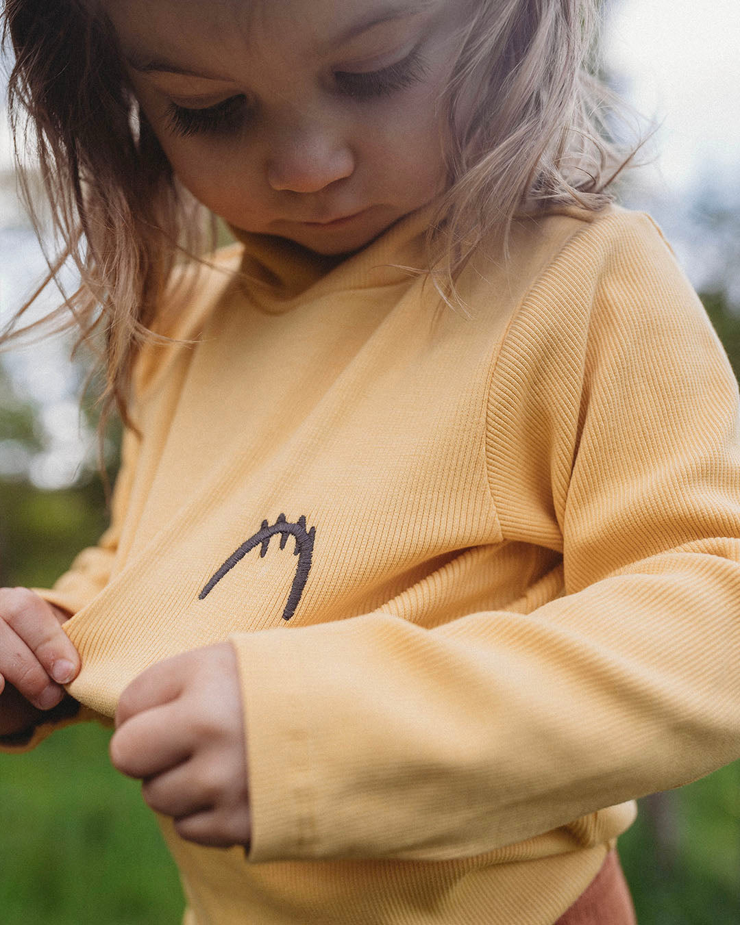 Cafarena 'tiny paw' cornsilk